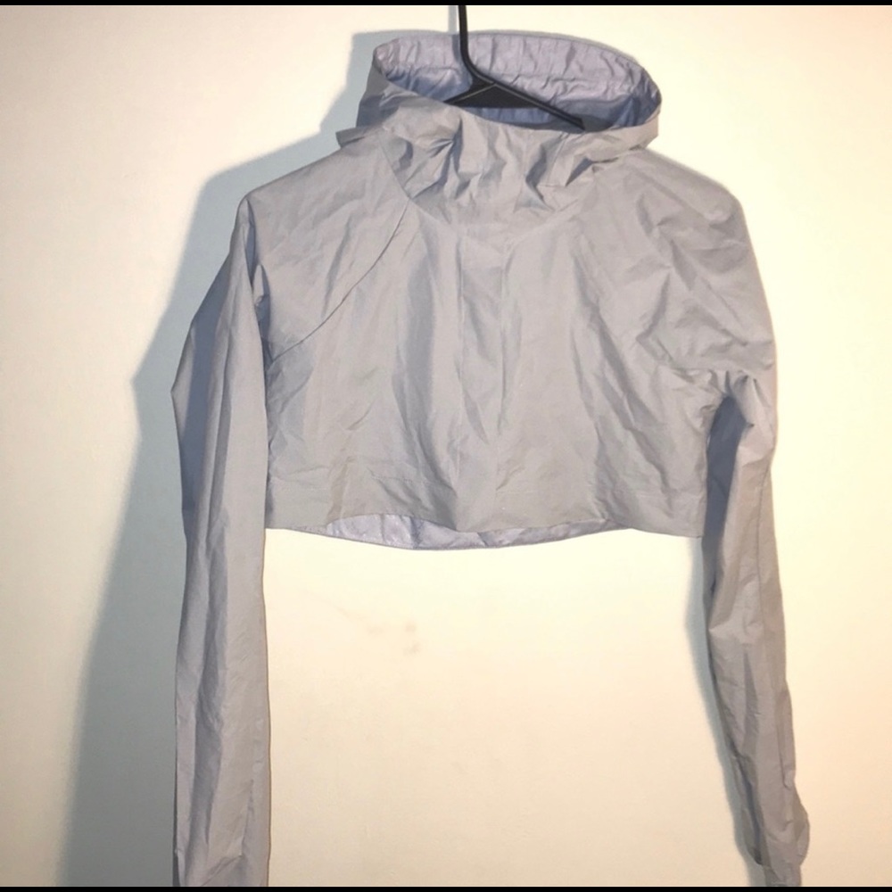 Cropped Lululemon jacket